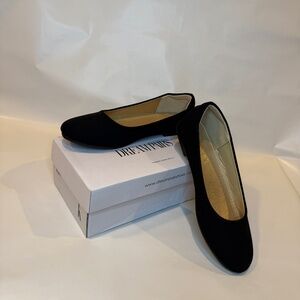 BRAND NEW Black Ballerina Flat Dress Shoes – Size 3